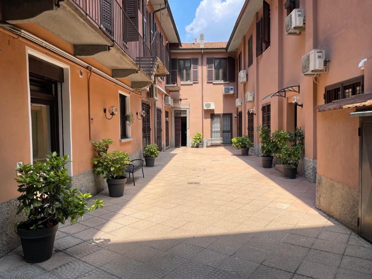 Apartamento Corte Del 6 - Cozy Modern Flat Milán Exterior foto